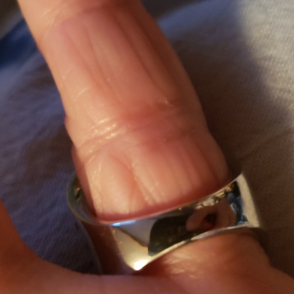 Ladies ring - Picture 3 of 3